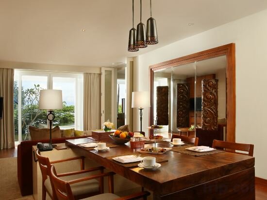 Ocean Front Samabe Pool Suite
