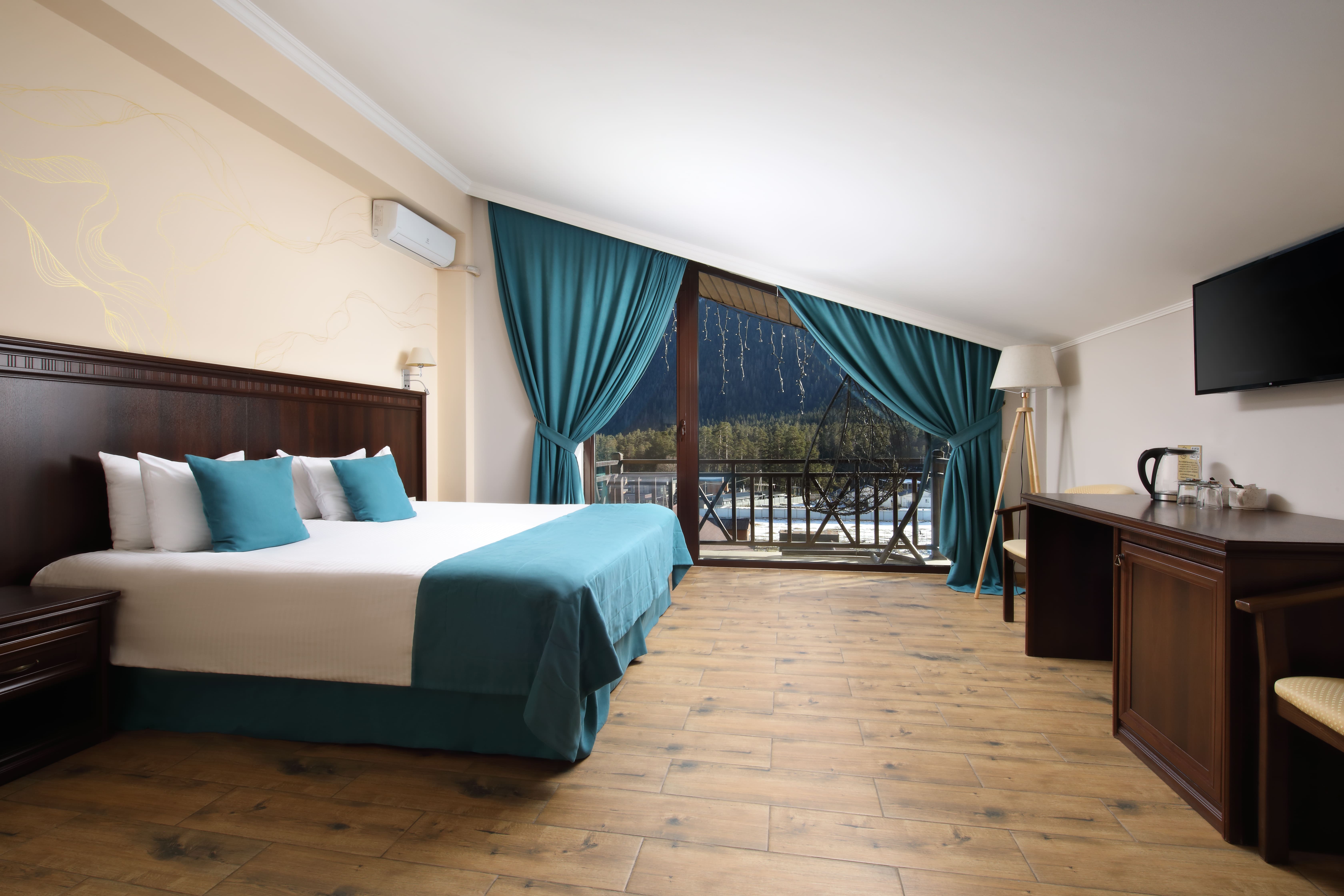 УЛУЧШЕННЫЙ  СТАНДАРТ С БАЛКОНОМ