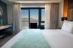 Sea Facing Table Mountain King Room With Balcony в Blaauwberg Beach Hotel