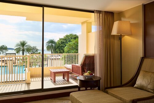 One Bedroom Suite King в Dusit Thani Pattaya
