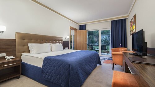 Club Family Room в Pine Beach Belek