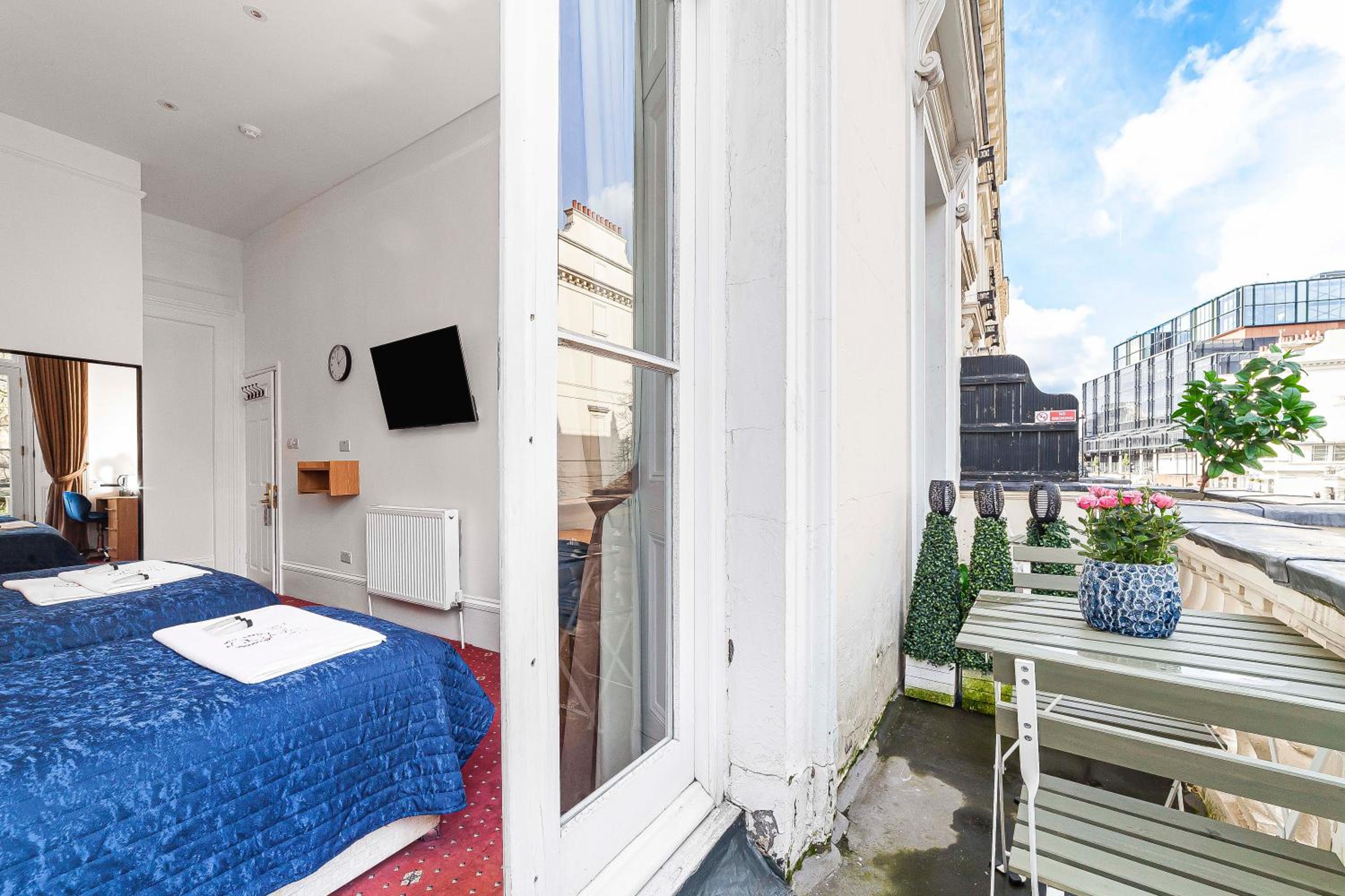 Triple Room with Balcony