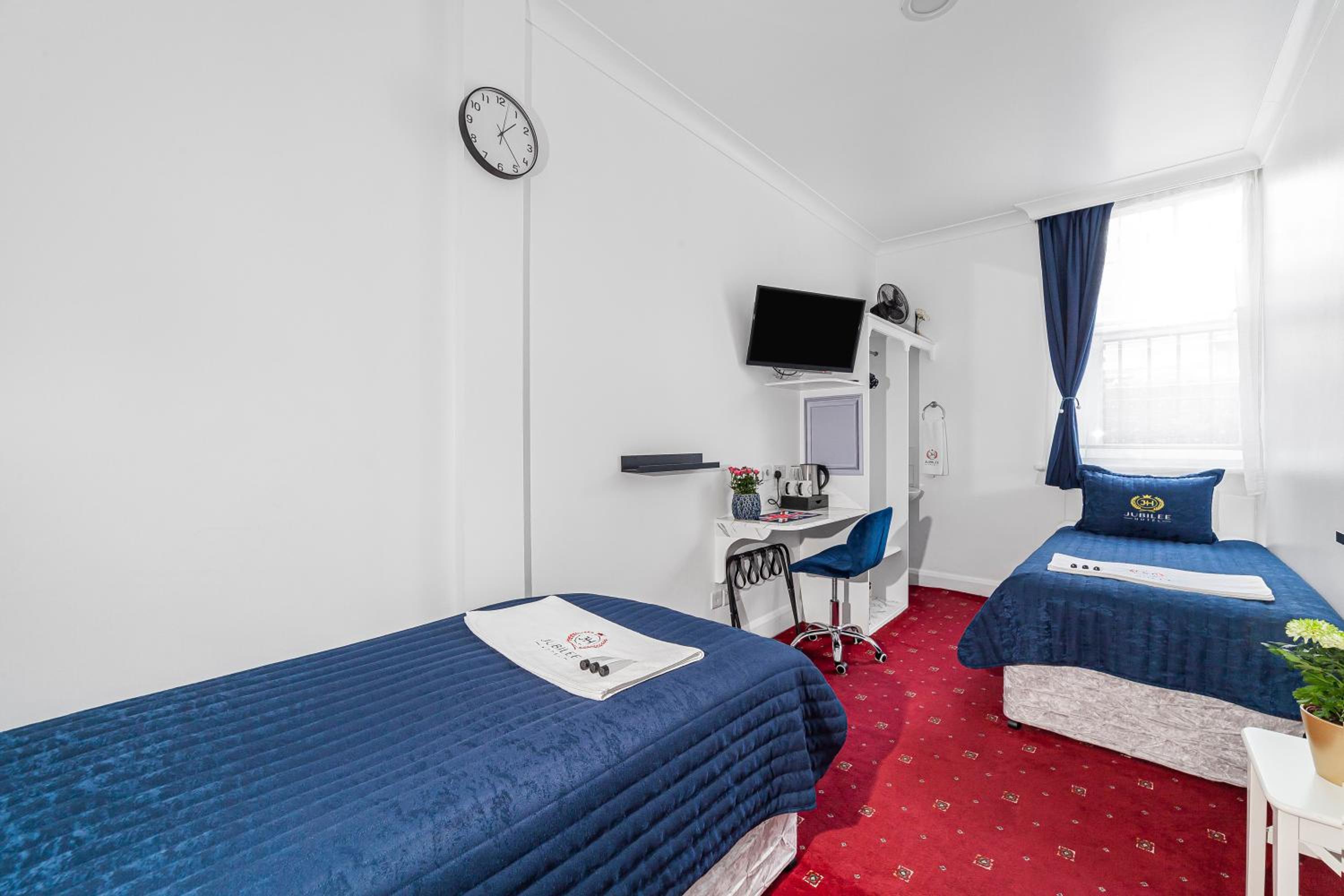 Triple Room with Balcony