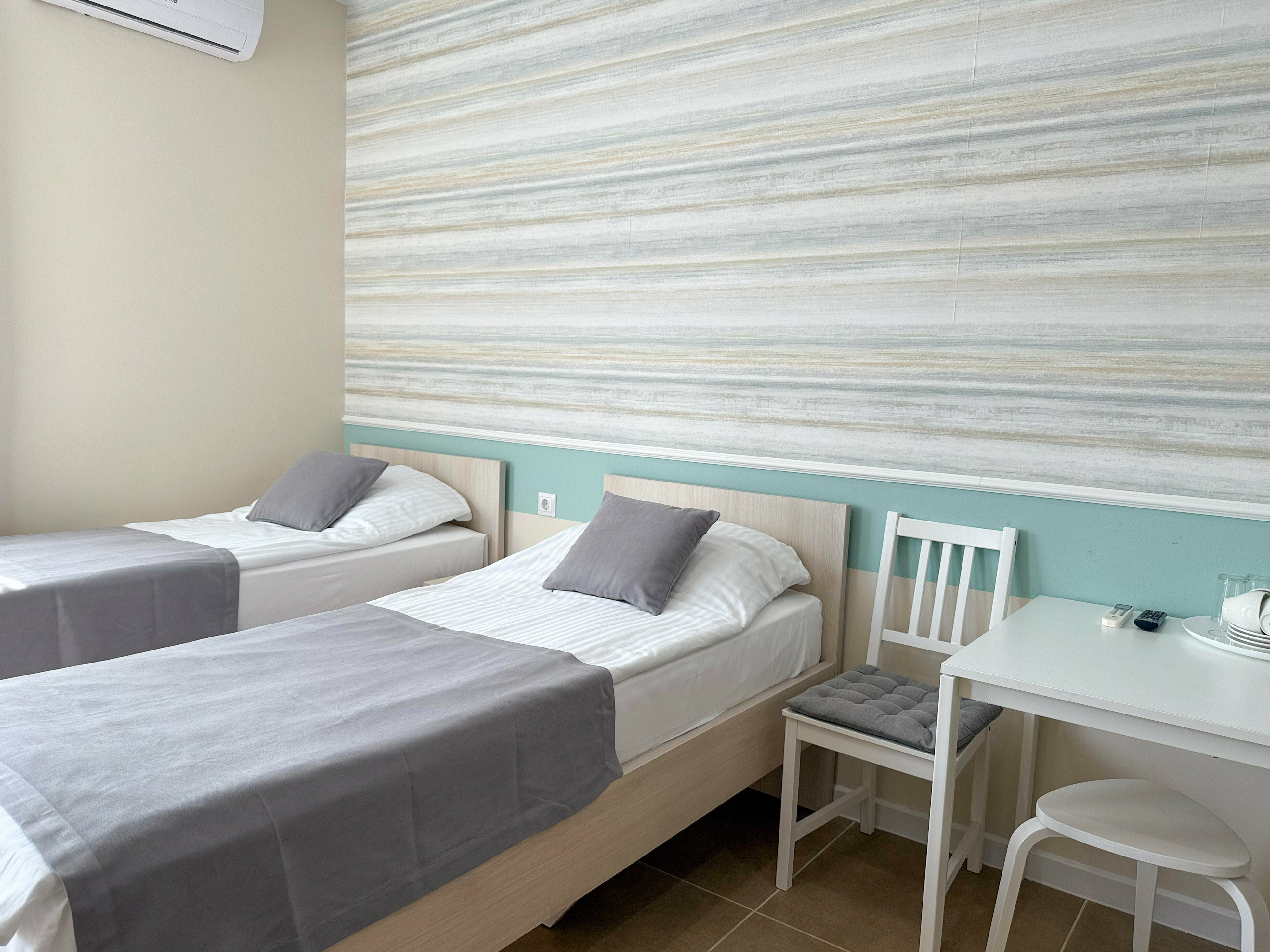 Семейный номер с видом на горы