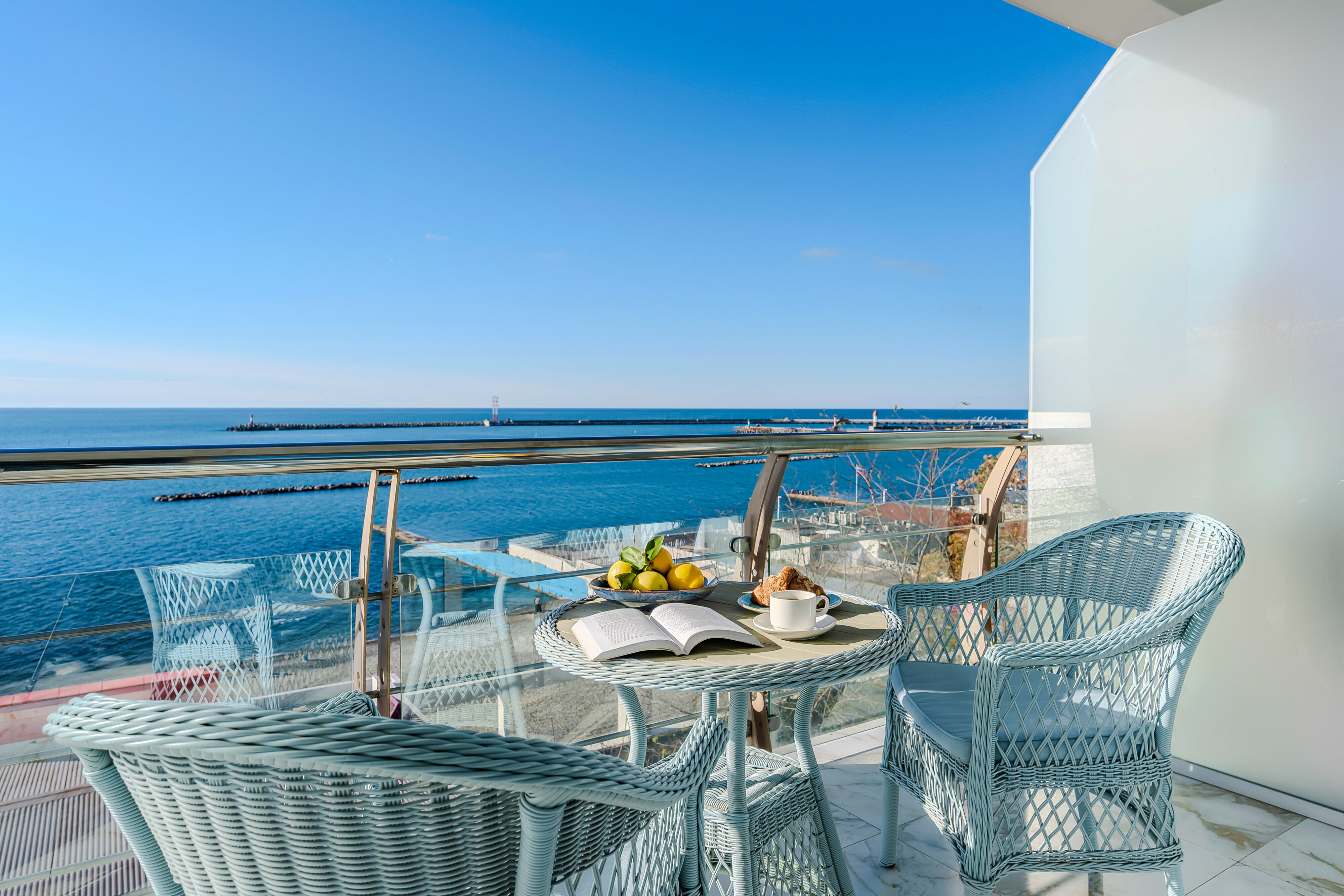 Апартаменты Crystal с панорамным видом на море