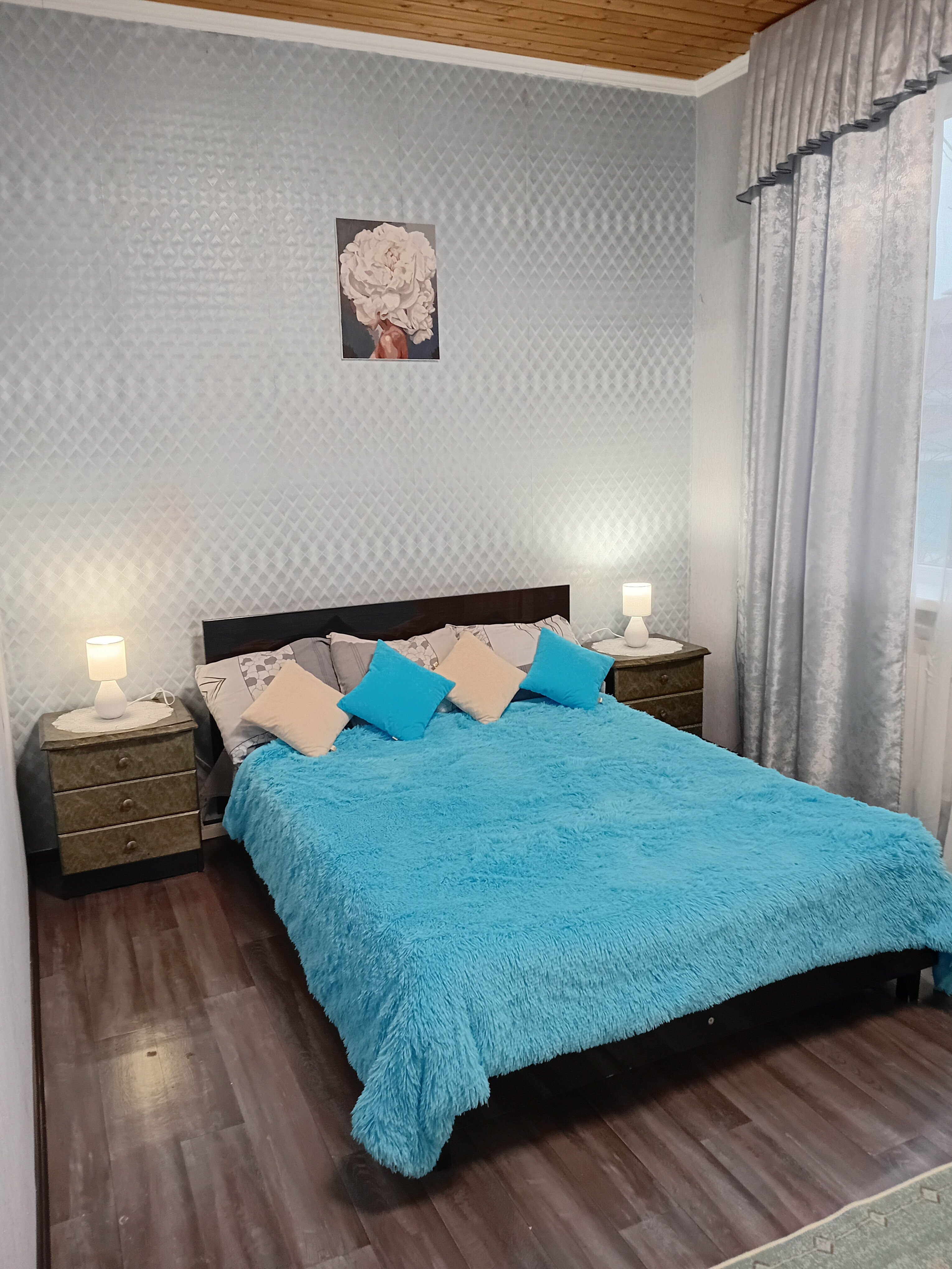 Четырехместный номер с видом на горы