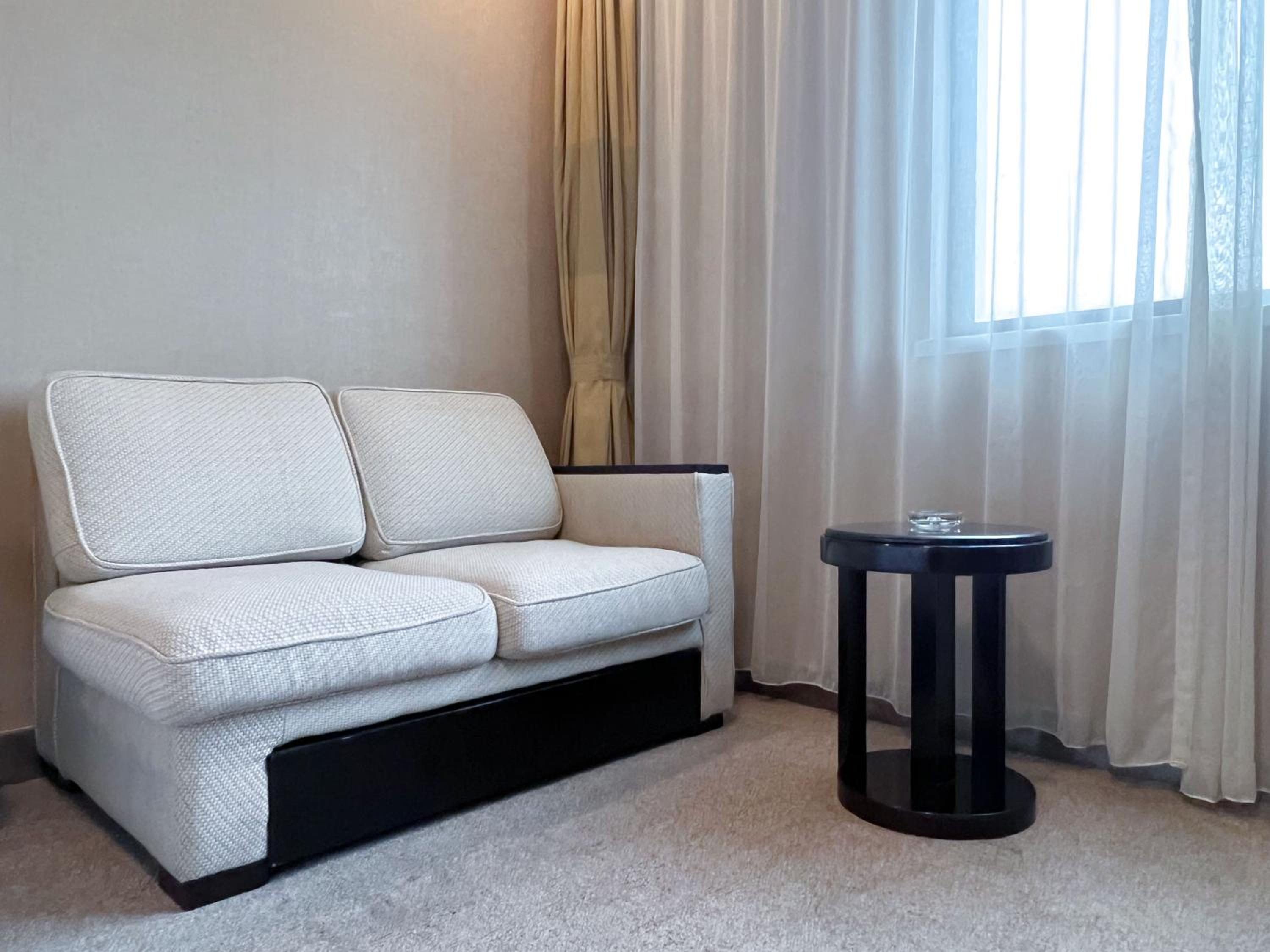 Standard Twin Room - High Floor
