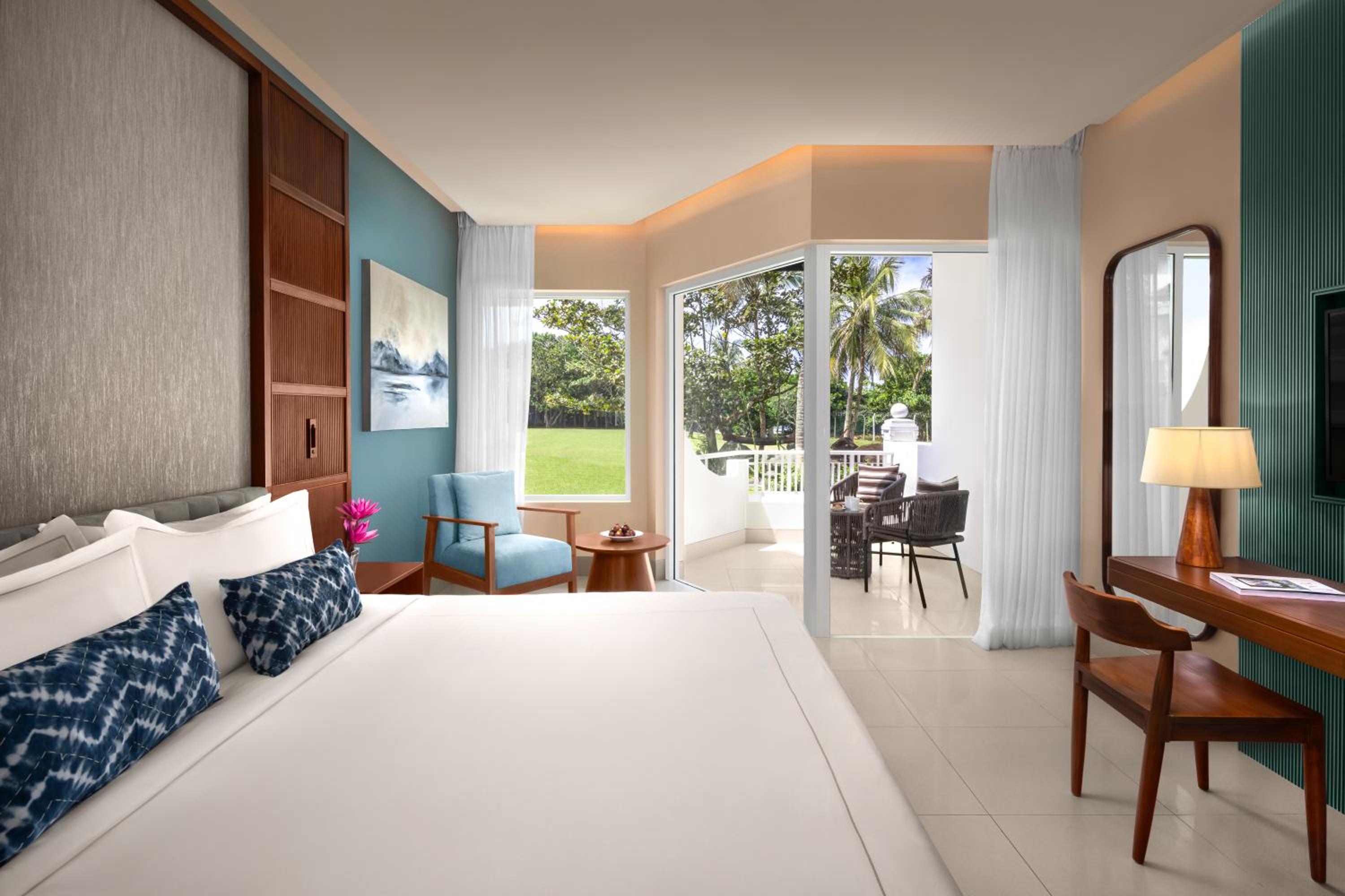 Superior Garden View King Bed Room