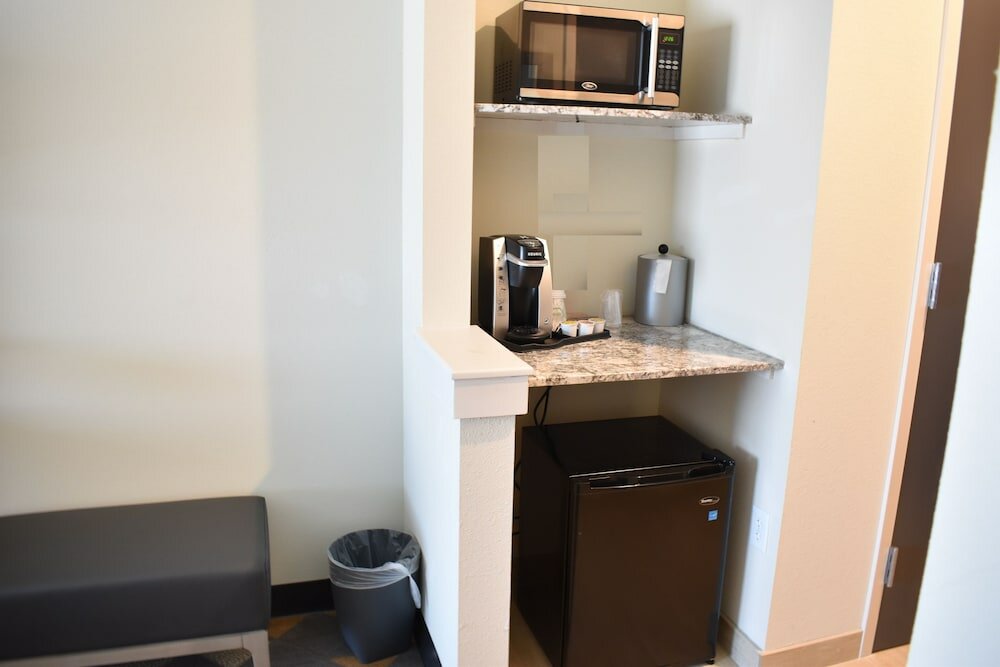Standard Room, 2 Queen Beds, Accessible (Communications)
