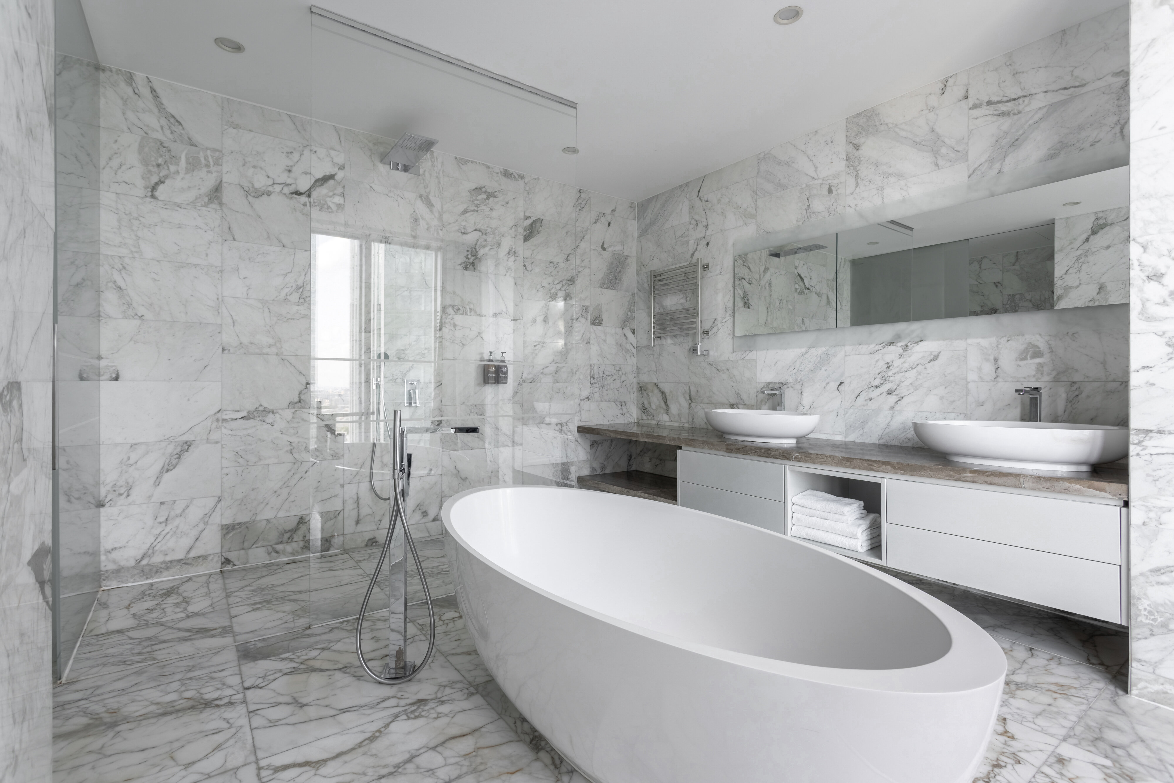 BathView Apartment