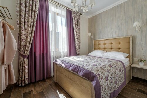 Семейный номер с 1 двухспальной кроватью