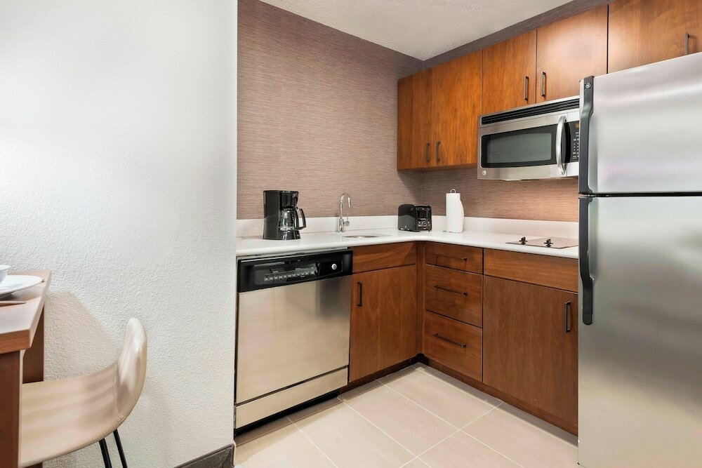 Suite, 1 Bedroom (Hearing Accessible)