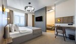 Senior Suite, 1 King Bed, Non Smoking в Regency Hotel