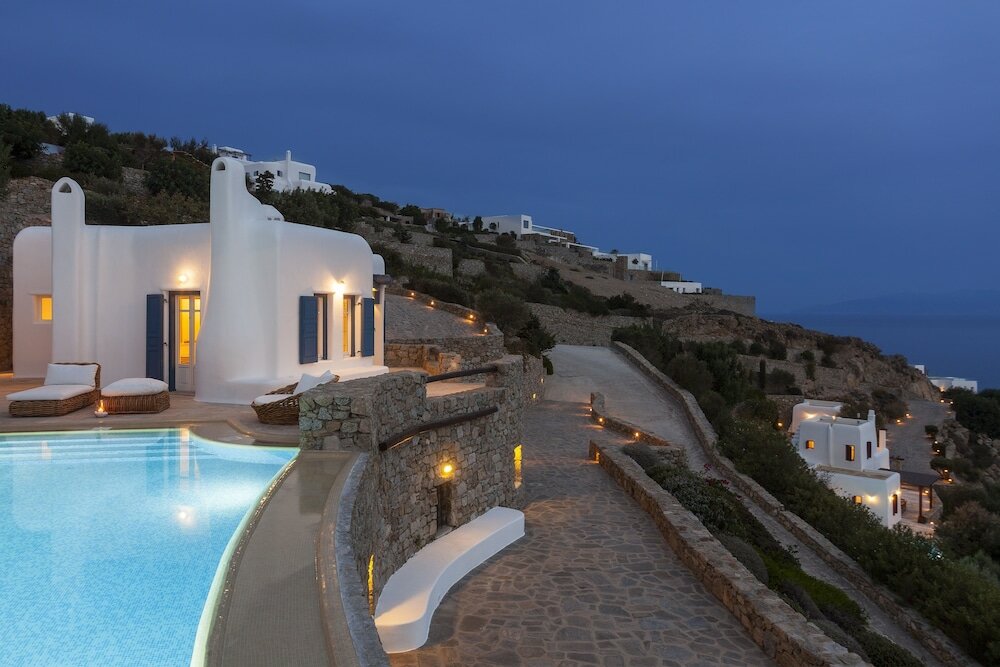 AGL Luxury Villas Daphne