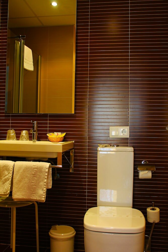 Economy Twin Room