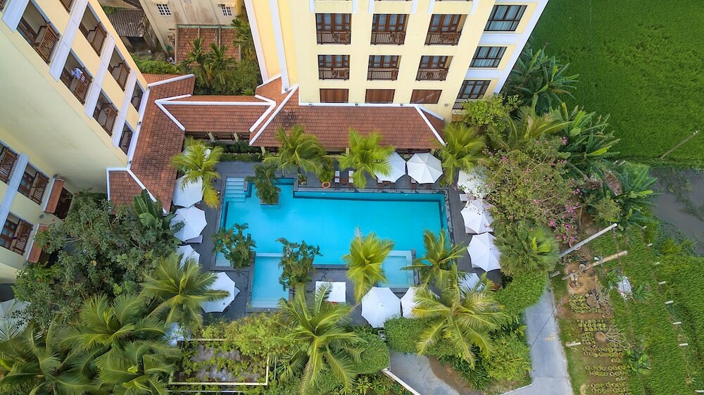 Deluxe Twin balcony, Classic Wing