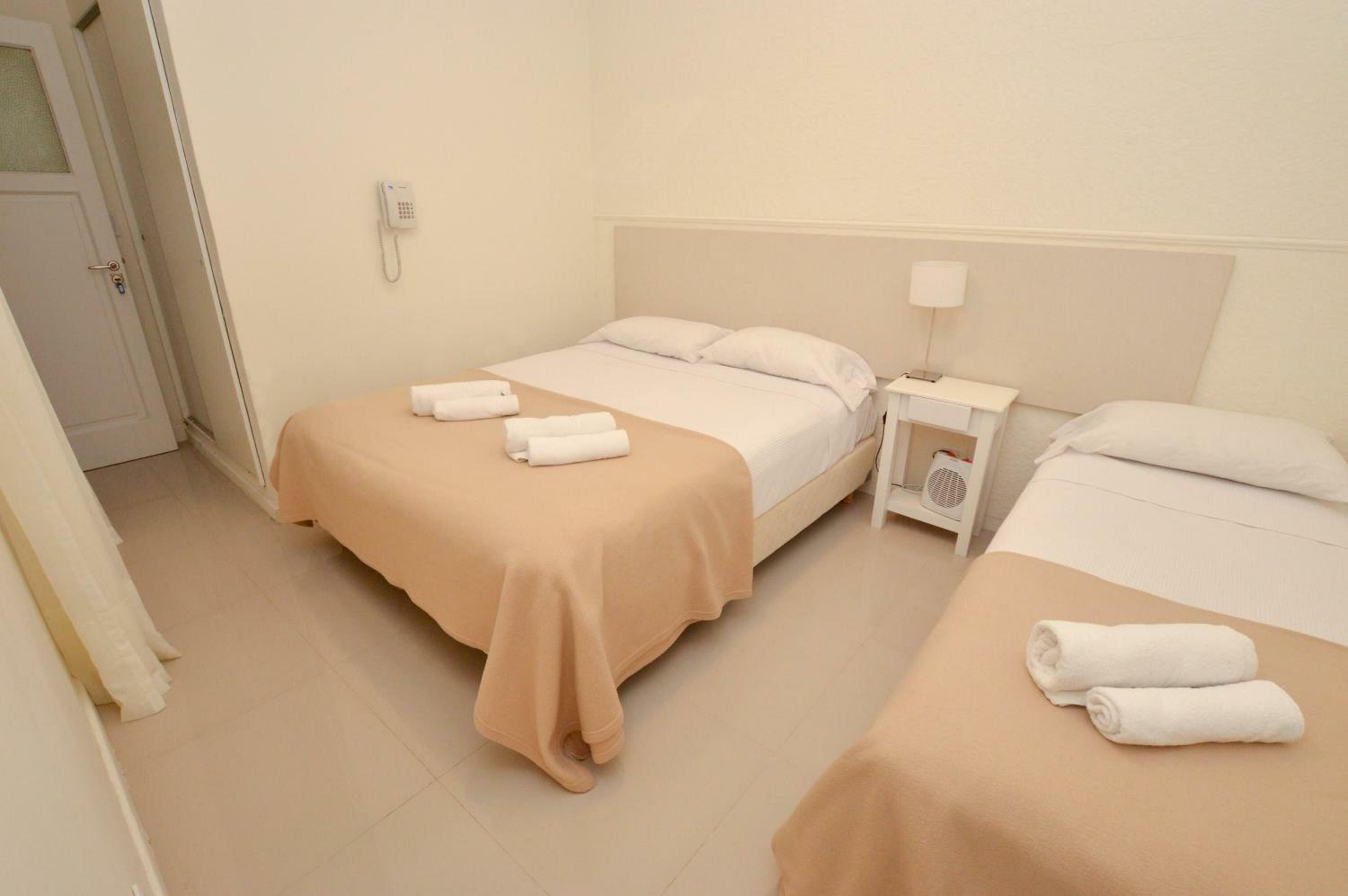 Economy Triple Room