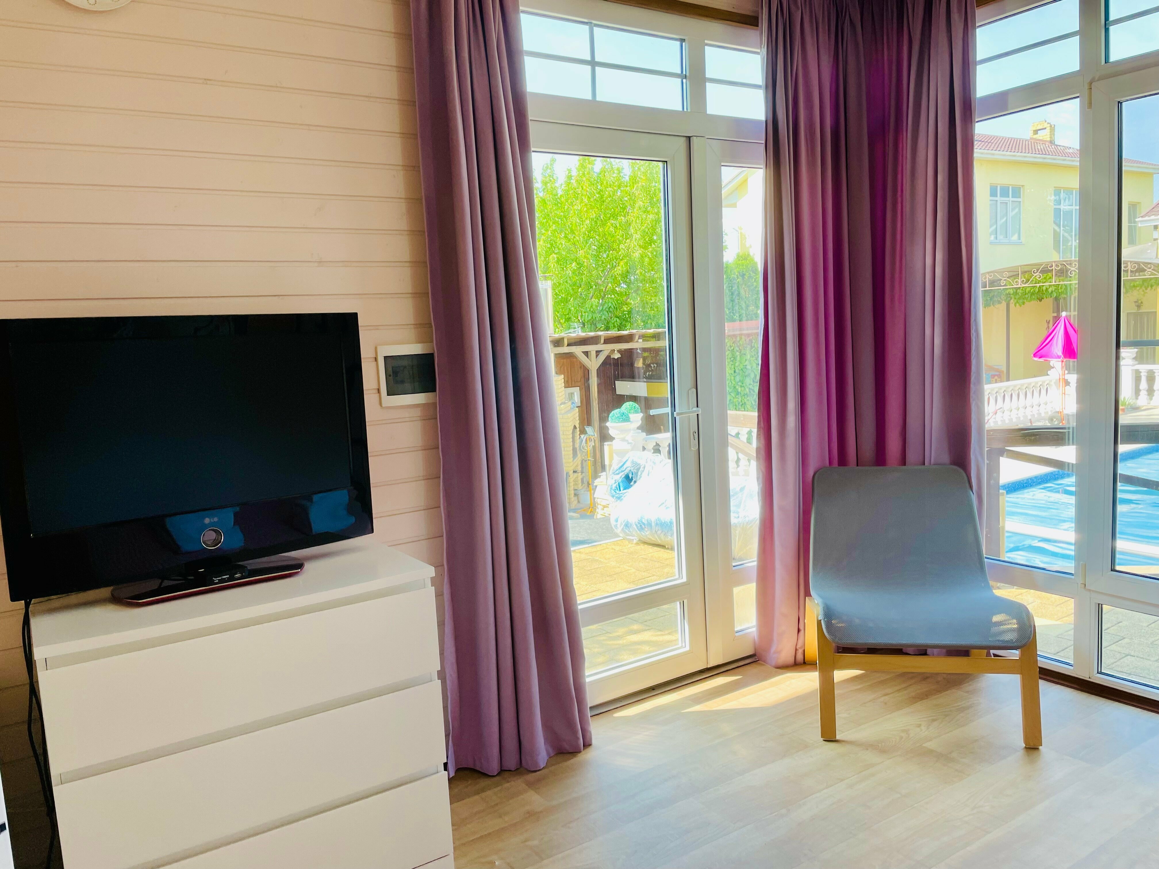 Двухместный номер с 1 кроватью и видом на бассейн