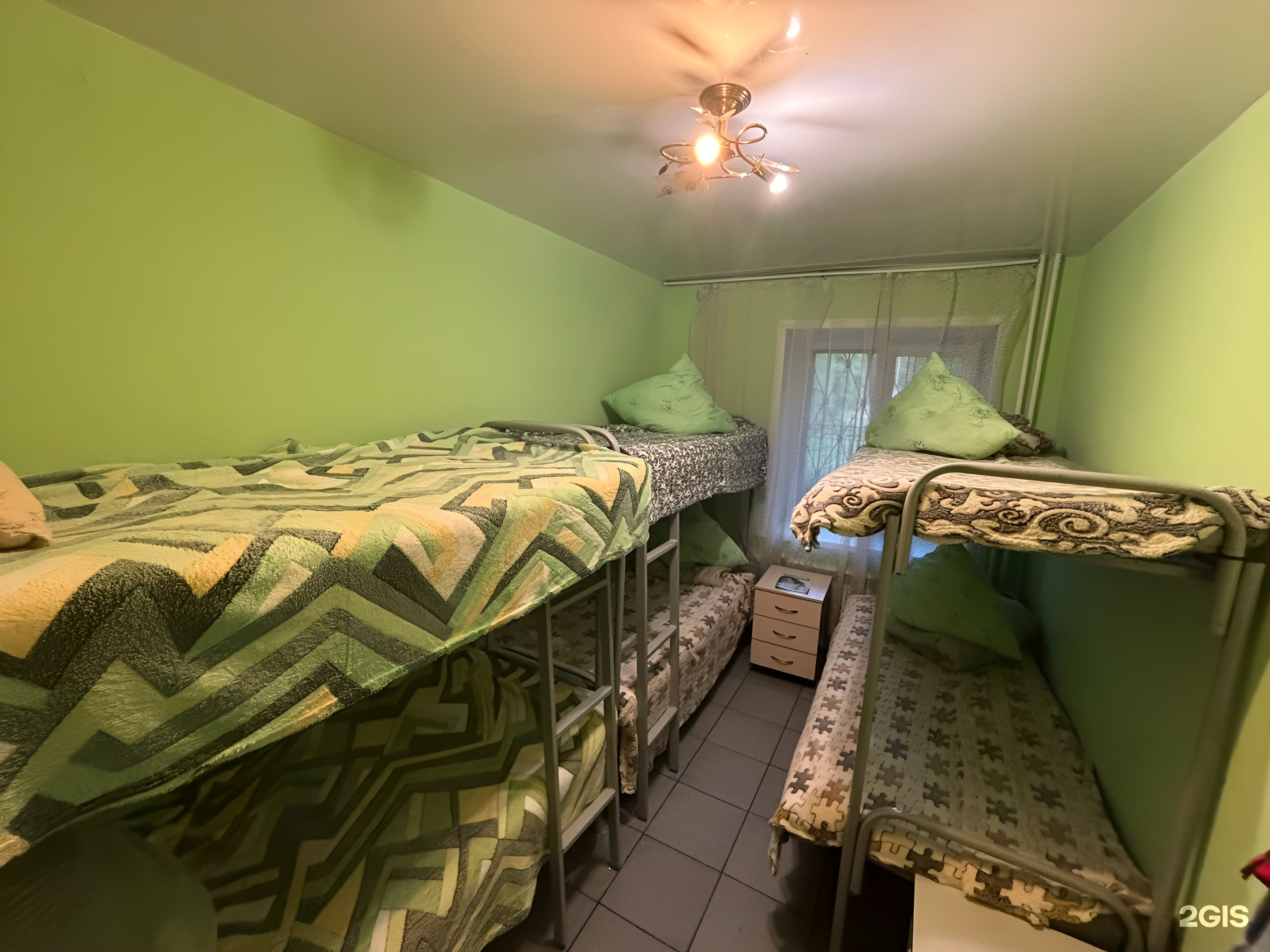 Общий номер для женщин с 6 кроватями