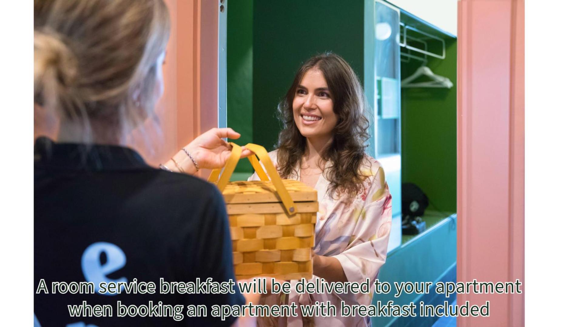 Duplex Suite Alcazaba and Garden View and private rooftop