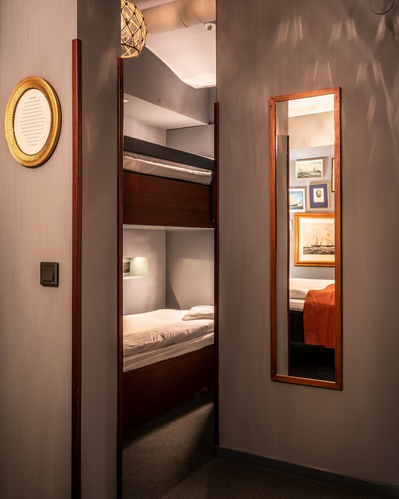 Captain´s Family Room (no window)