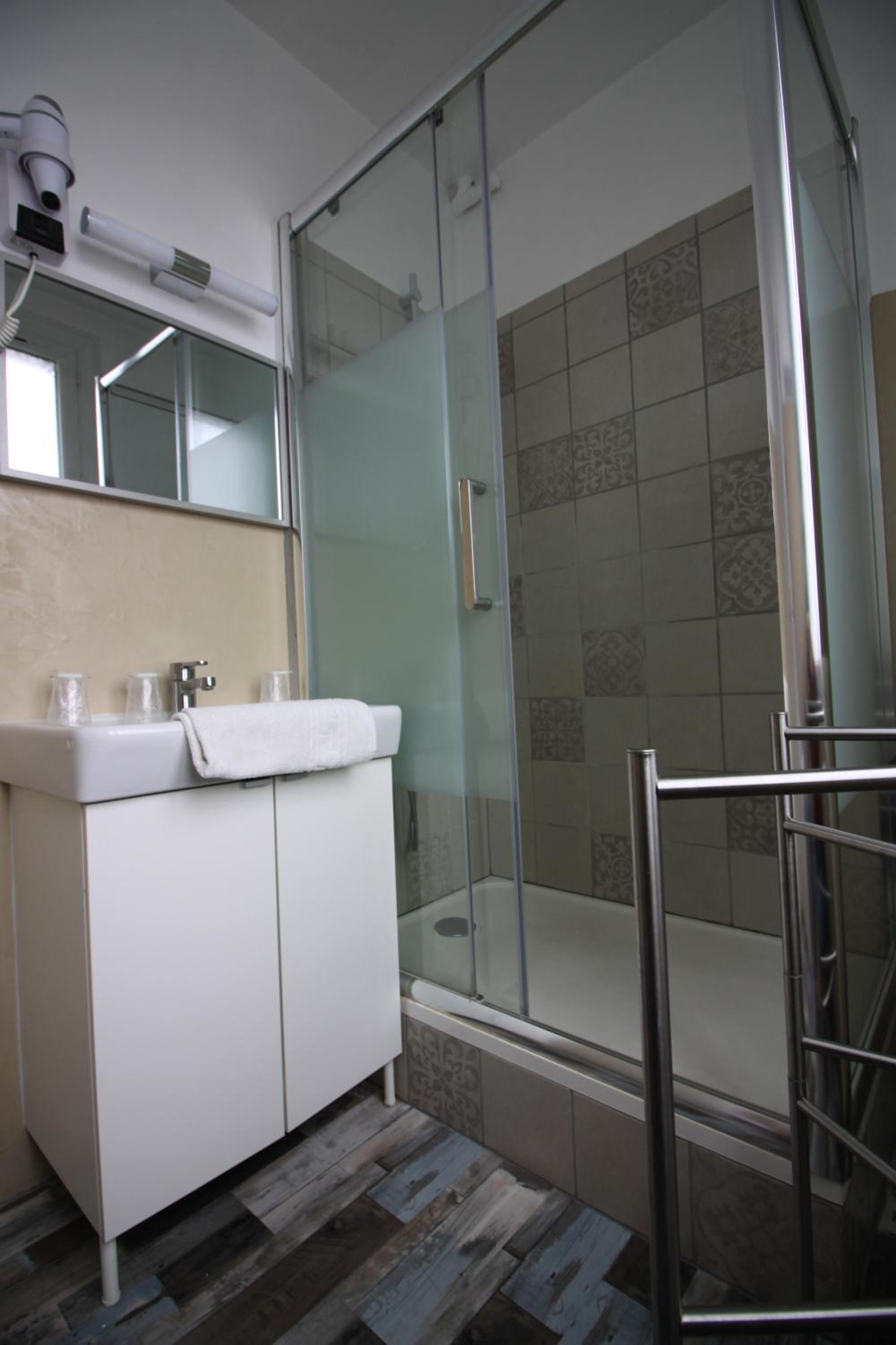 Triple Room with Port View
