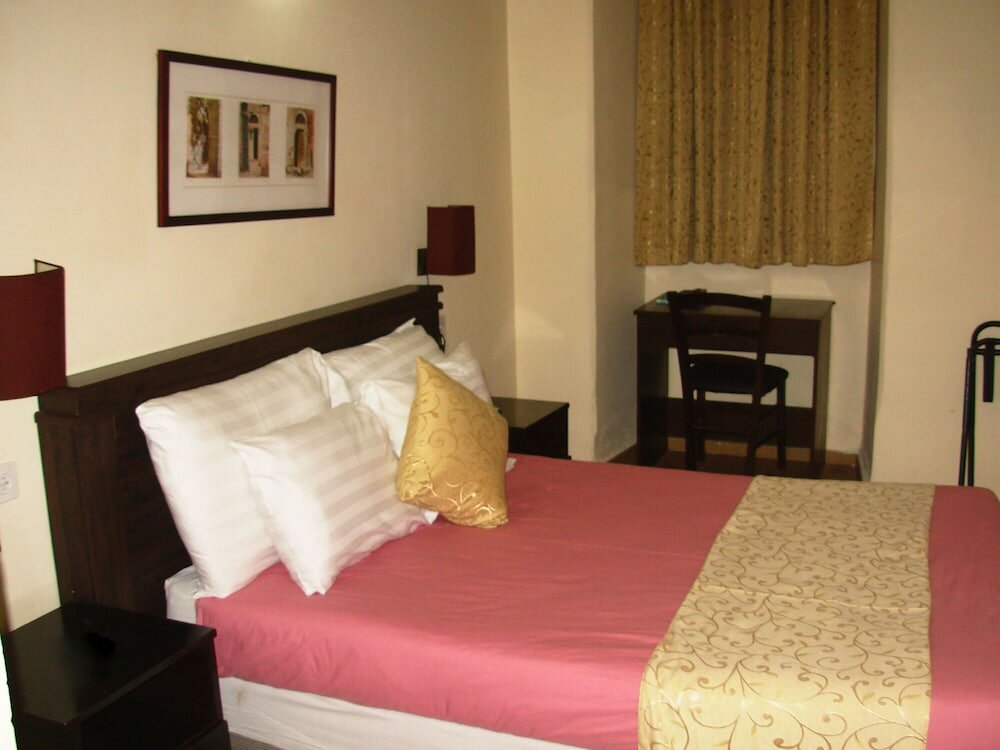 Economy Double Room (semi basement)