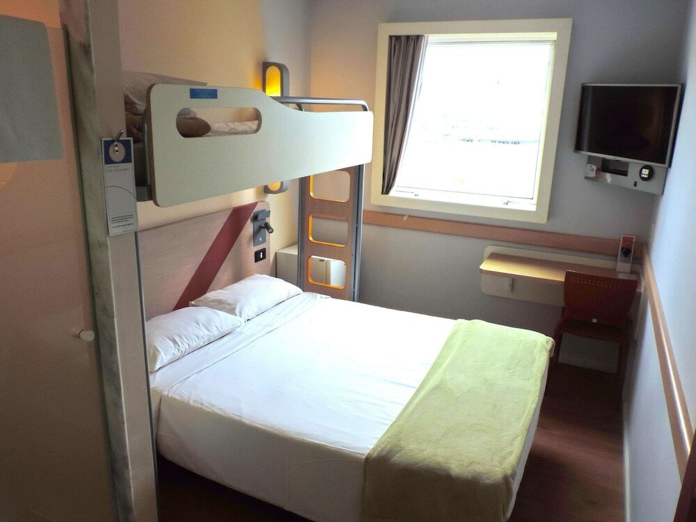 Superior Apartment, Multiple Beds (with 1 double bed and 1 extra bed)