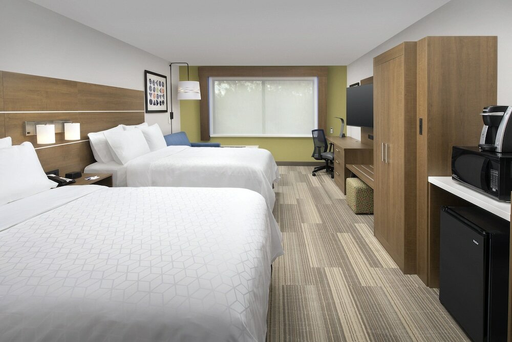 Standard Room, 2 Queen Beds, Accessible (Comm & Mobil, Accessible Tub)