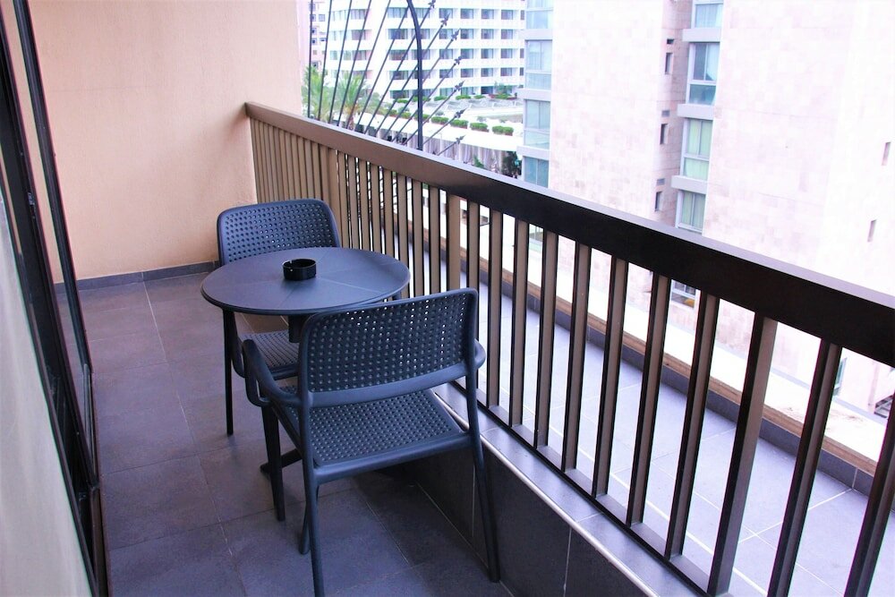 Signature Suite (Beverly)