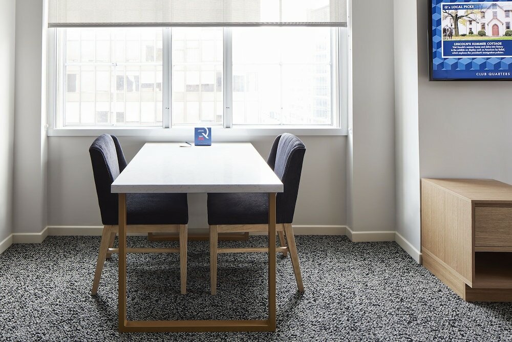 Suite, Kitchenette
