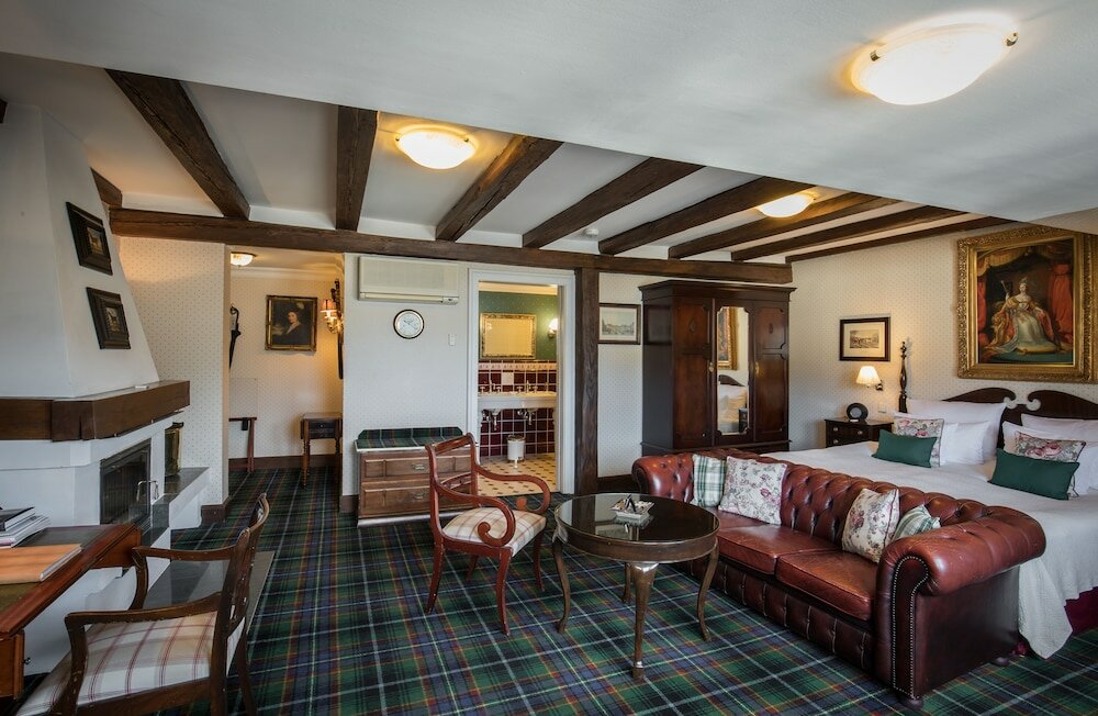 Suite, City View
