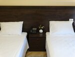 Basic Twin Room (403) в Hotel Boutique Iveria