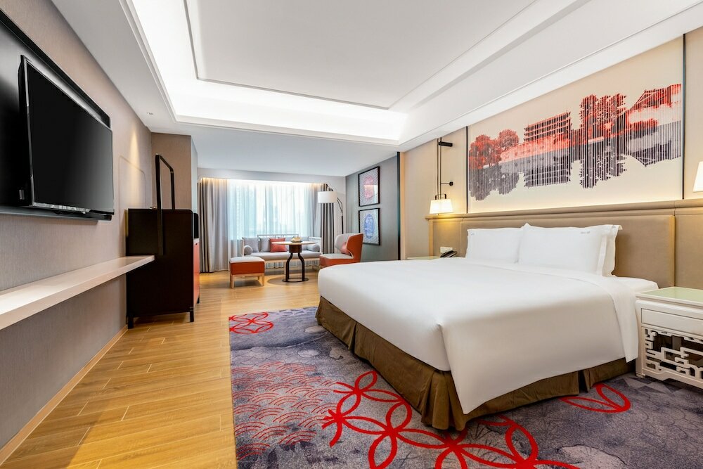 1 King Bed Grand