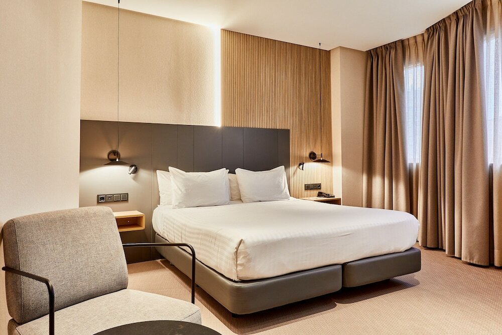 Deluxe Double Room Single Use