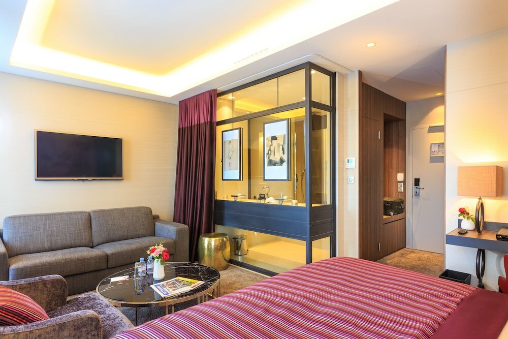 Deluxe Room, 1 King Bed (Darcy Square view)