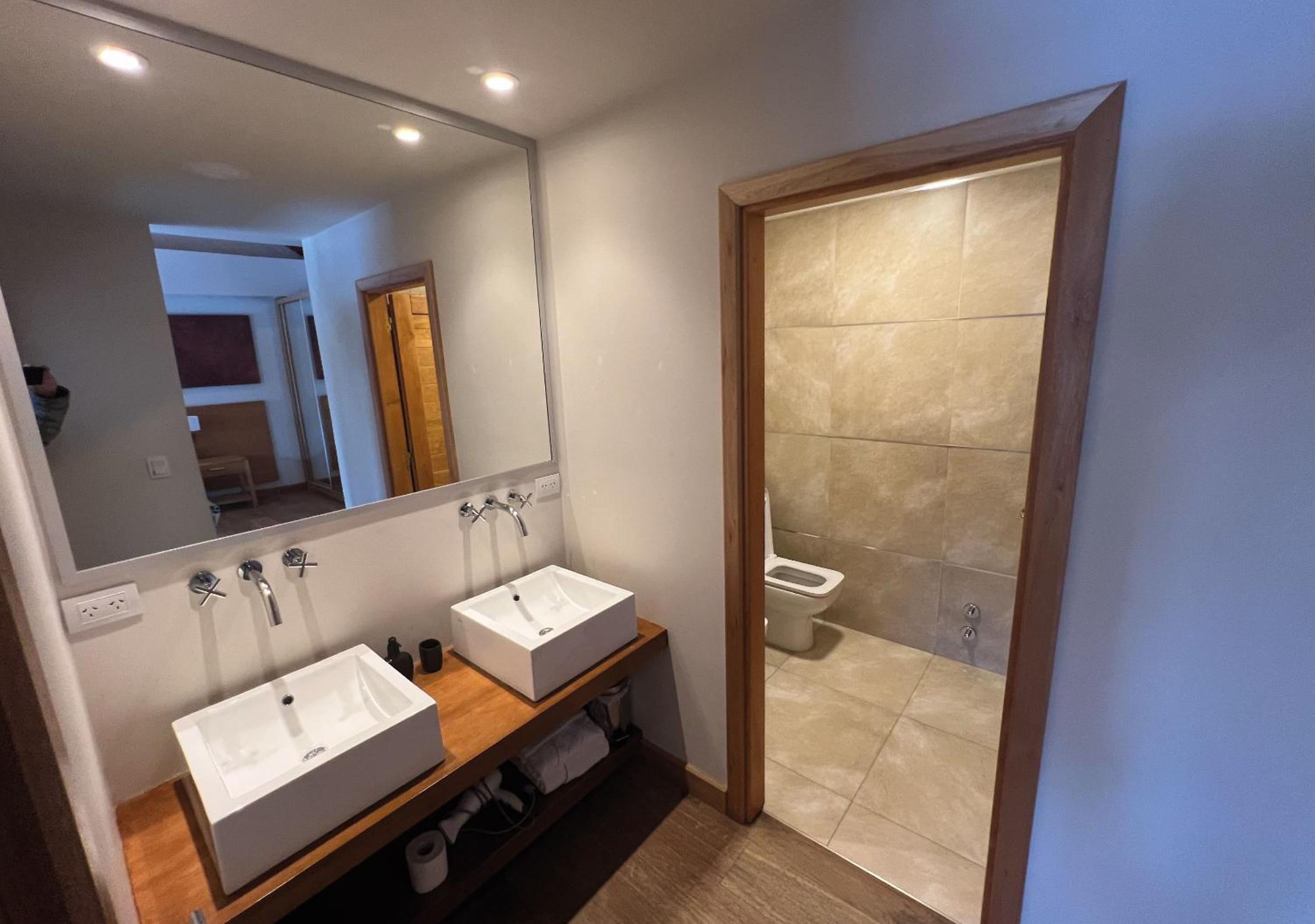Deluxe Suite with Spa Bath