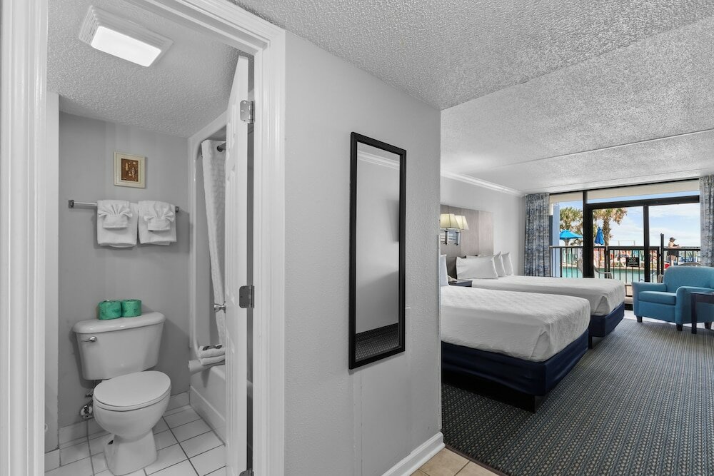Standard Double Room, 2 Queen Beds, Non Smoking, Pool View