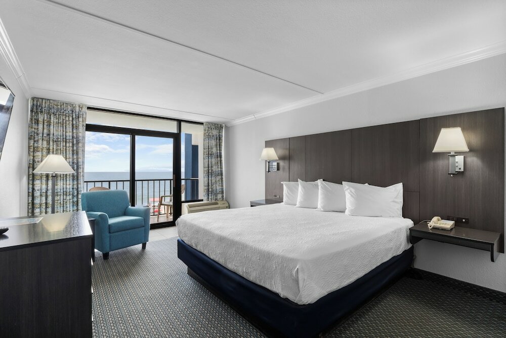 Standard Room, 1 King Bed, Non Smoking, Oceanfront