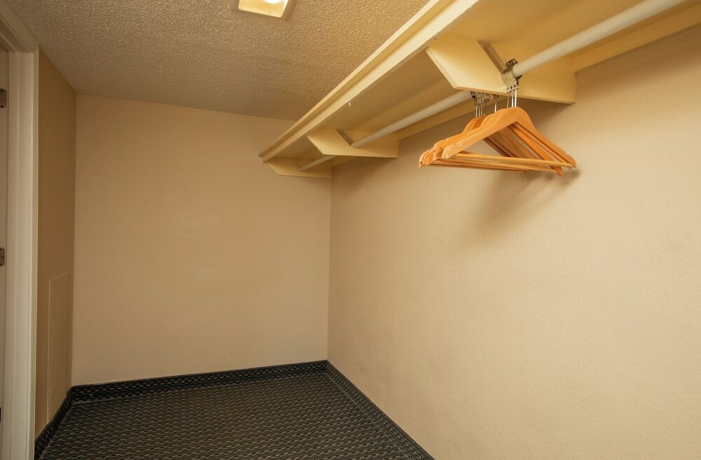 Deluxe Two Room Suite No Balcony