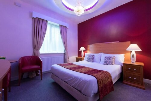 Standard Double Room, Ensuite (Pearl Double En-Suite) в The Pearl Hotel