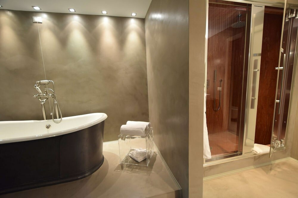 Junior Suite, 1 King Bed (Penthouse;with Sofabed)