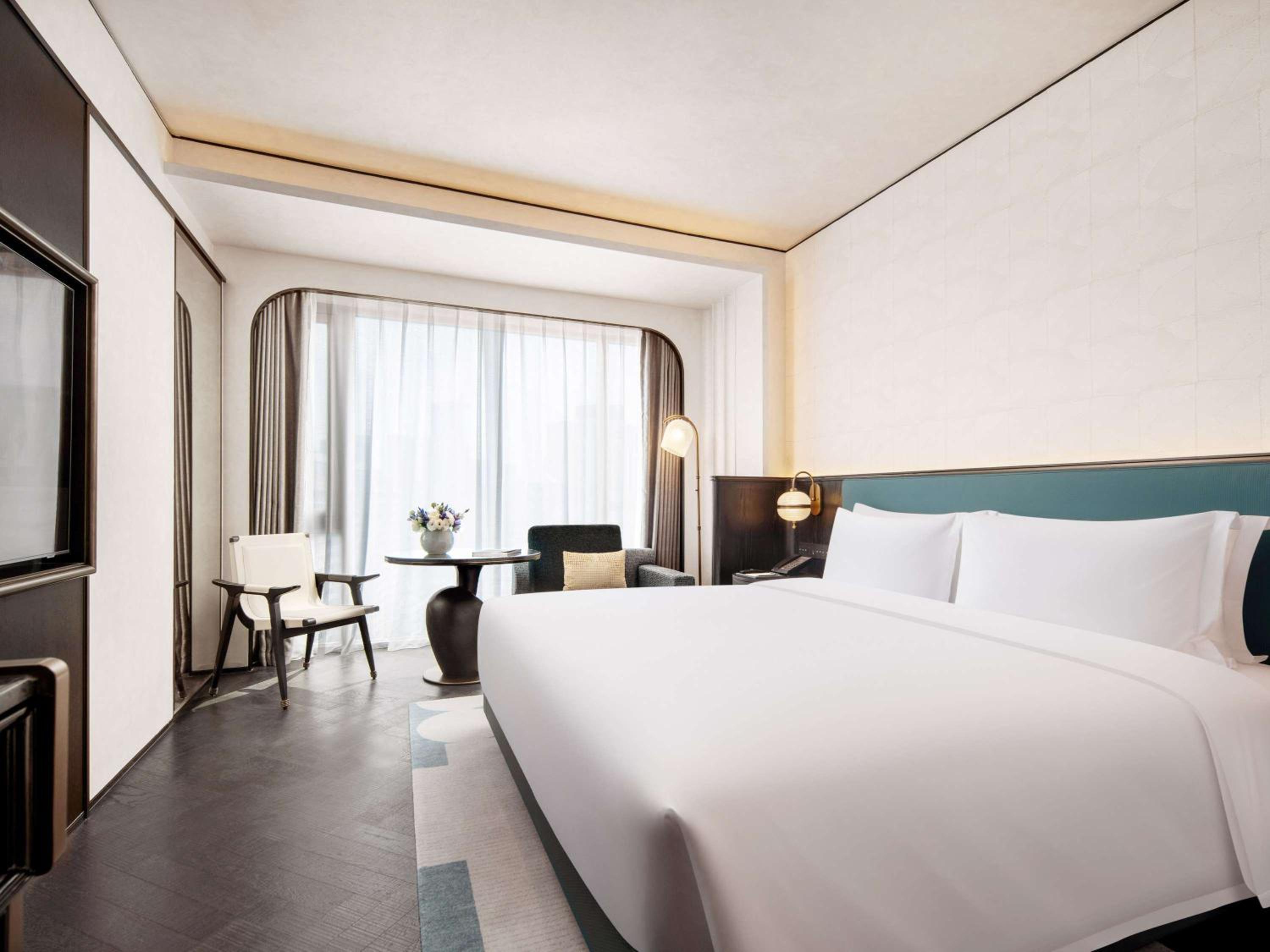 LUXURY CLUB ROOM, Club Millesime Access, 1 King Size Bed, City View