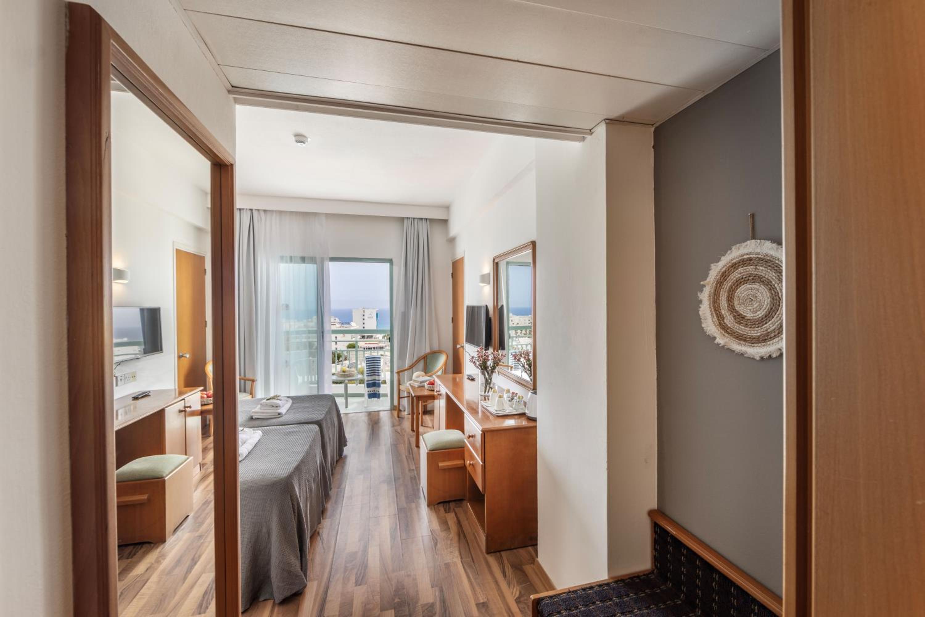 Double or Twin Room with Pool View