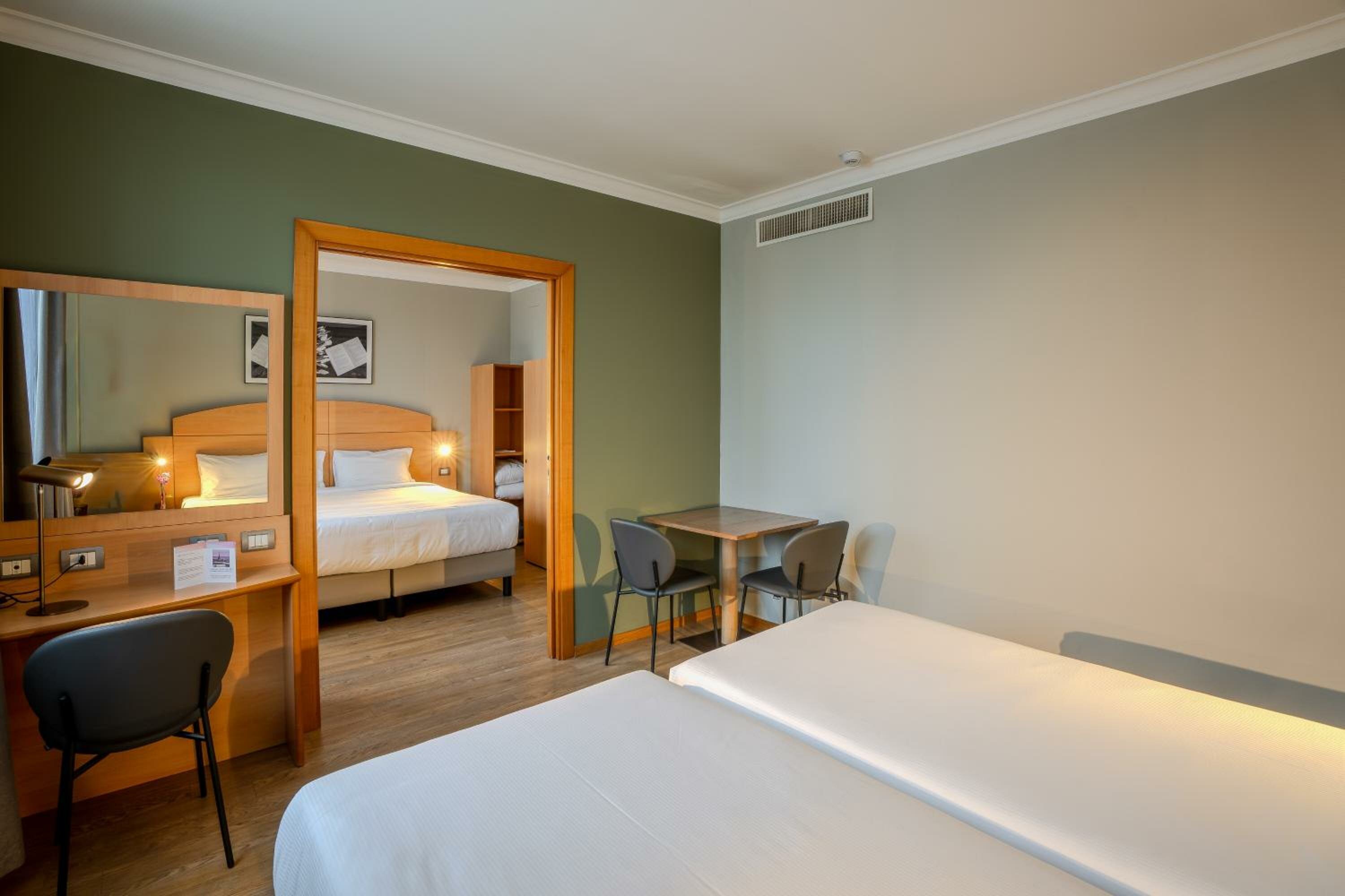 Queen Room with Double Sofa Bed