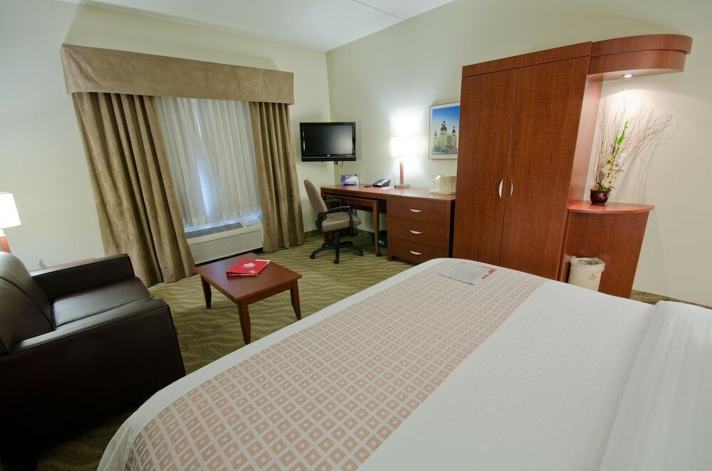 Deluxe Room, 1 King Bed