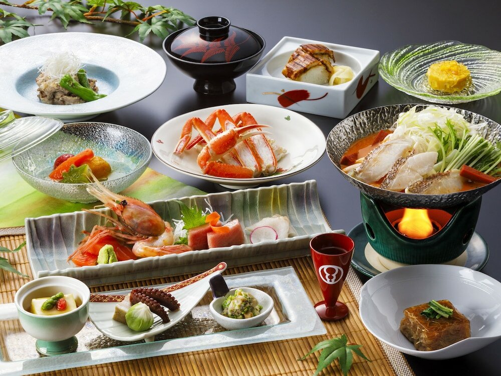 Superior Non-Smoking Japanese(Eastbuilding)-Breakfast + Deluxe Kaiseki Dinner At Japanese Restaurant