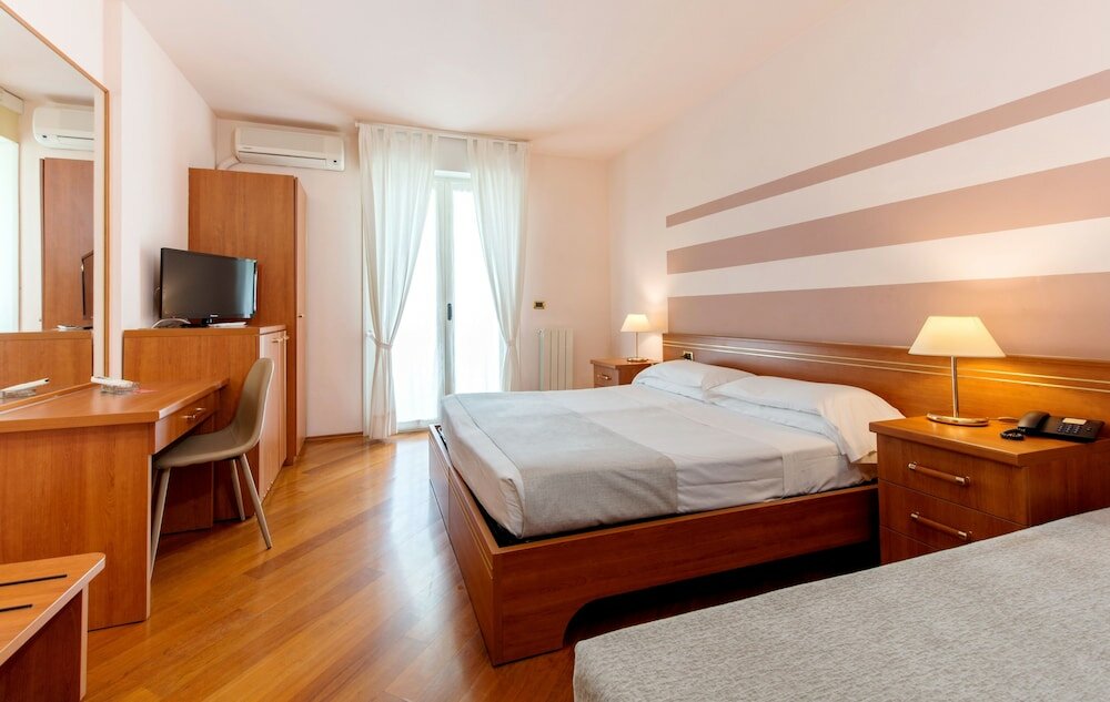Junior Double Room Single Use, Balcony