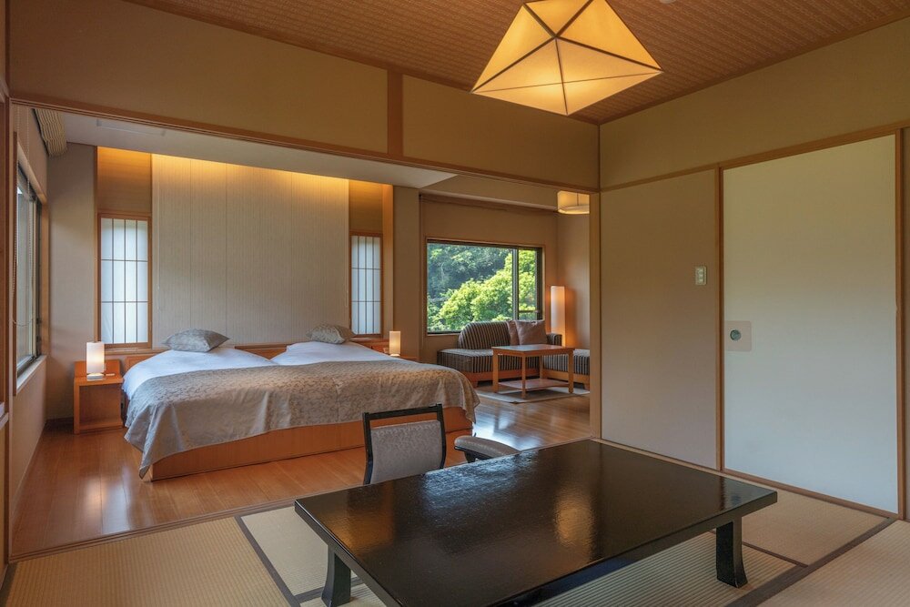 Japanese Western Style Corner Suite Room with Semi Open-air bath, Garden view (Second floor)