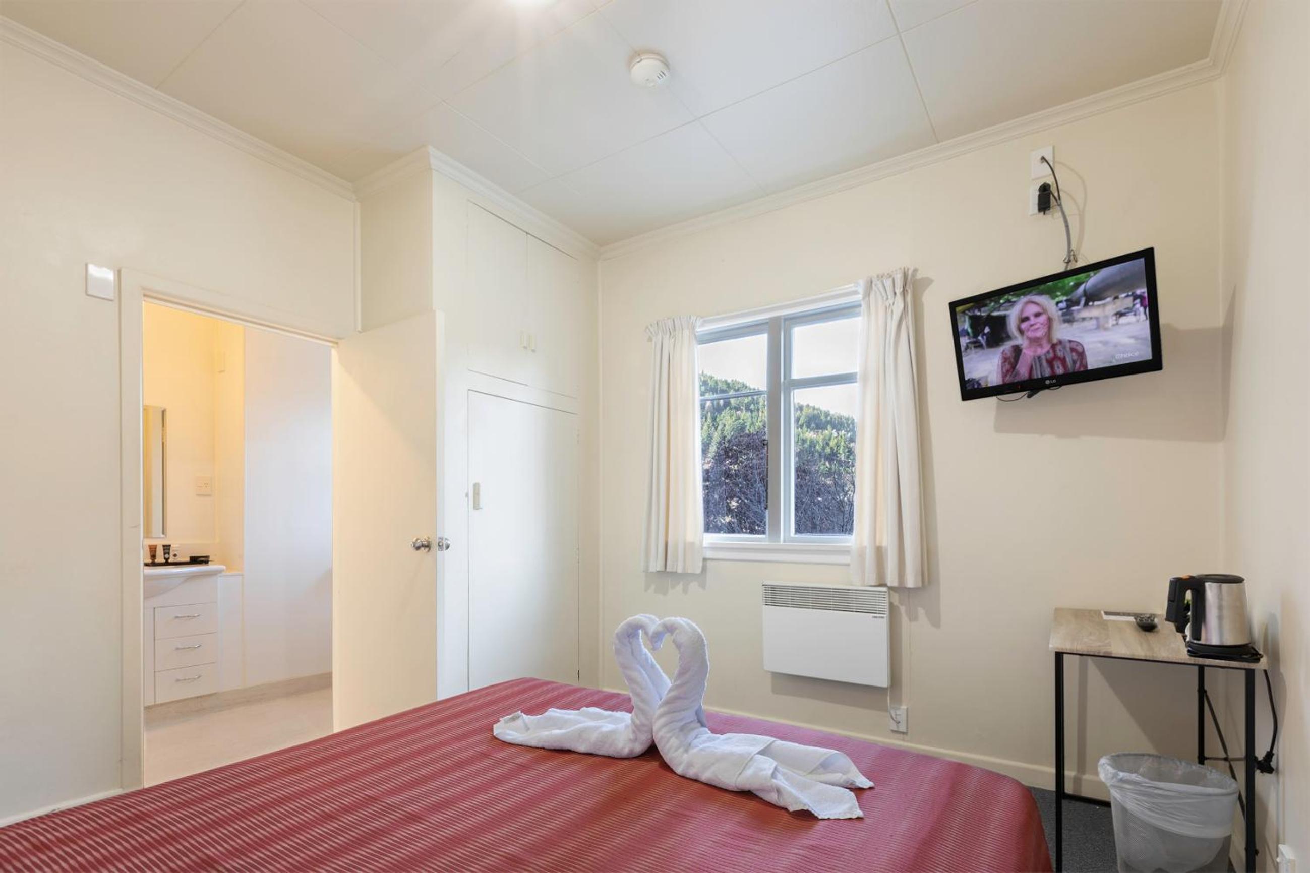 Double Room with Private Bathroom